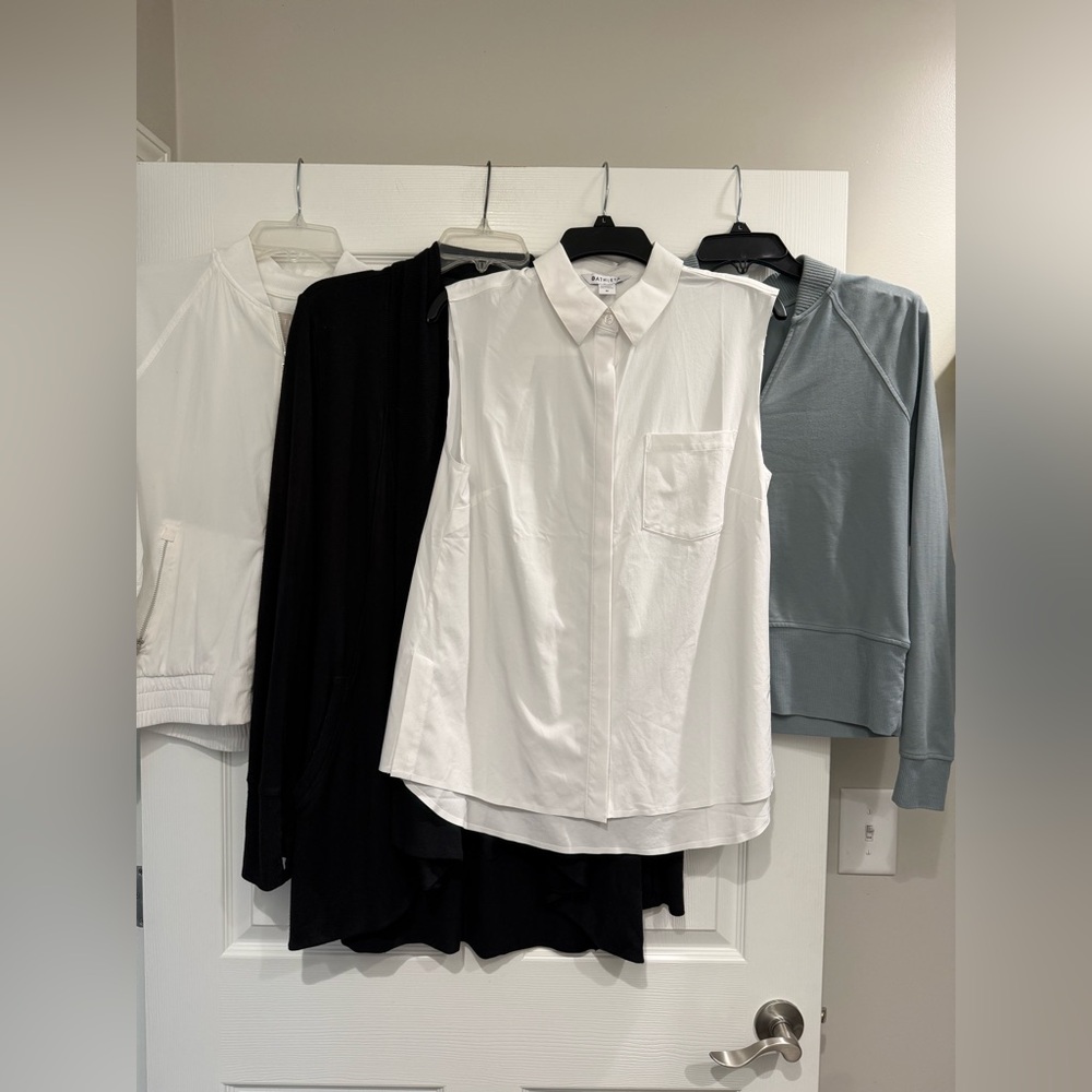 Athleta Bundle Women’s Small Medium Jacket Top Cardigan Button Down Black White